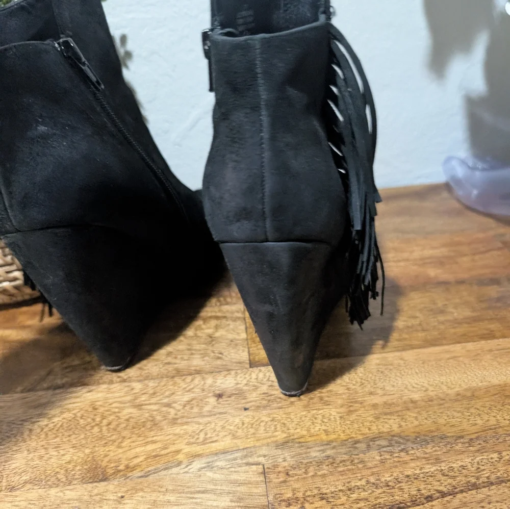 Charles David Bootie 7.5 Black‎ Suede Fringe Cowgirl Western Rocker Grunge Wedge